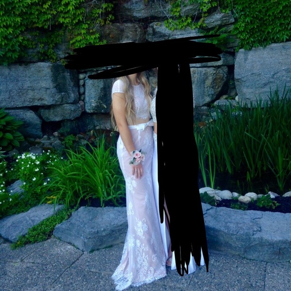 Selling Sherri Hill dress size 4. Worn ONCE perfect condition! - Picture 2 of 2